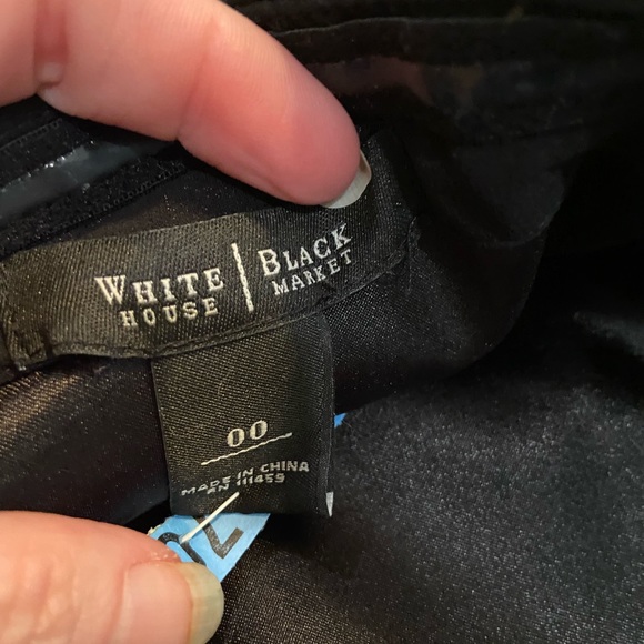 Black size 00 WHBM ruffled mini dress - Picture 3 of 3